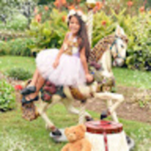 Meet your Posher, Sandy